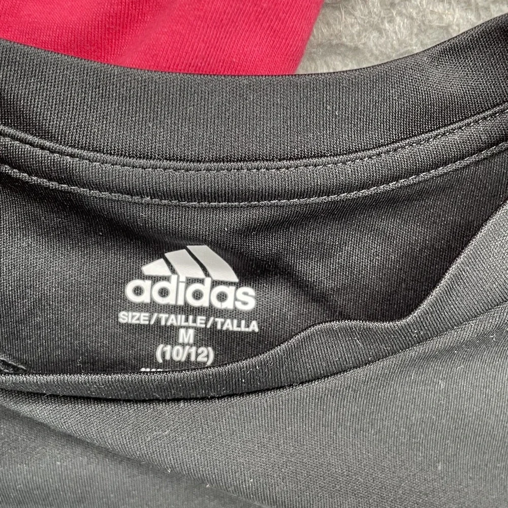 Adidas T-Shirt /Sweatshirt Youth Medium Pink Athleisure Outdoor Performance Gym‎